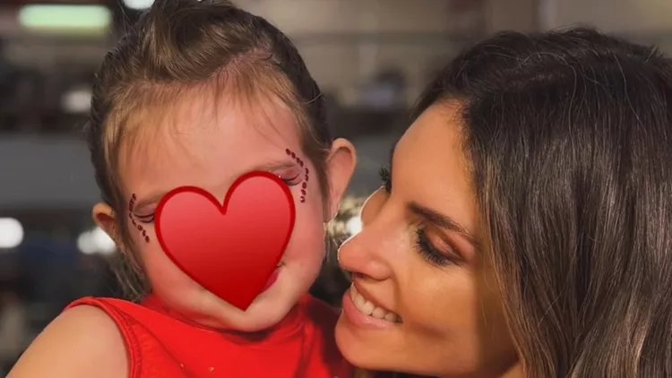 Αθηνά Οικονομάκου Σιέννα Μιχοπούλου