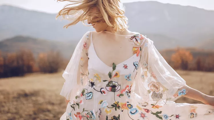 Celebrity Style: Ξεχωρίσαμε τα καλύτερα floral φορέματα των Ελληνίδων celebrities