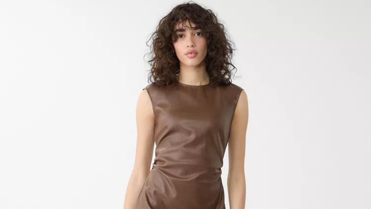 Καφέ φόρεμα