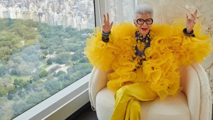 H&M | Ενώνει τις δυνάμεις με το fashion icon Iris Apfel για τα 100α γενέθλιά της