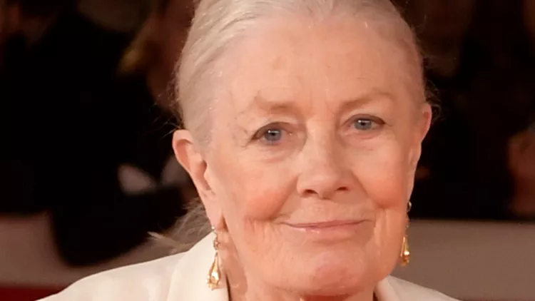 H σπουδαία Vanessa Redgrave έκλεισε τα 85 | Η συναρπαστική ζωή της σε φωτογραφίες