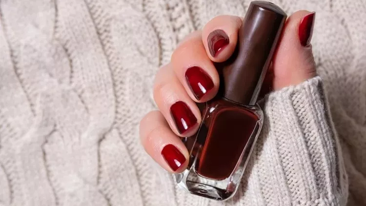 βερνικια νυχιων