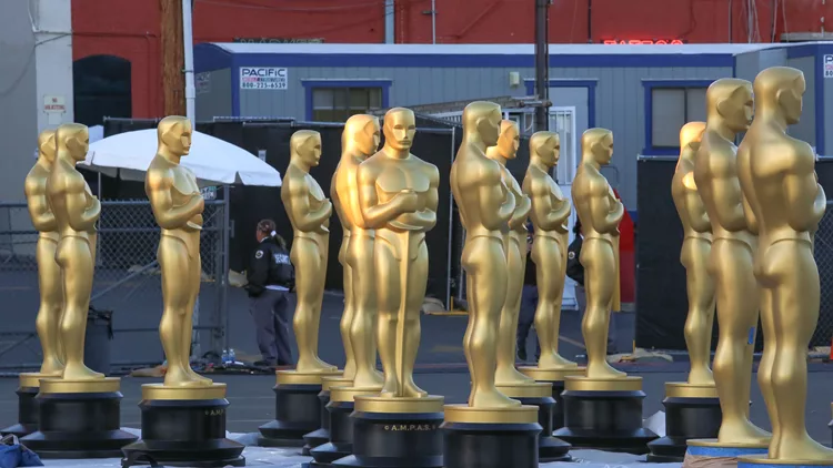 Oscar red carpet