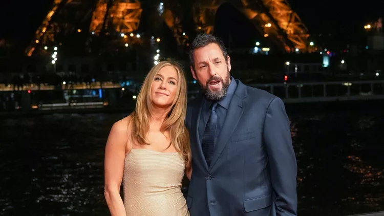 O Adam Sandler πιστεύει ότι η Jennifer Aniston έχει πολύ κακό γούστο στους άντρες