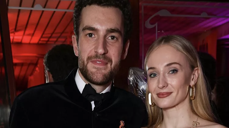 Sophie Turner - Peregrine Pearson