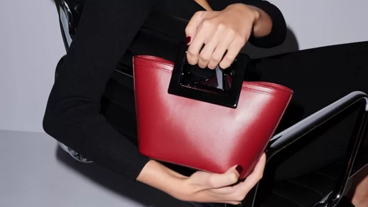 Οι 3 διαχρονικές τσάντες από το The Greek Designers Store στις οποίες αξίζει να επενδύσεις