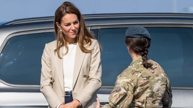 Πώς θα πετύχεις το υποδειγματικό office look της Kate Middleton