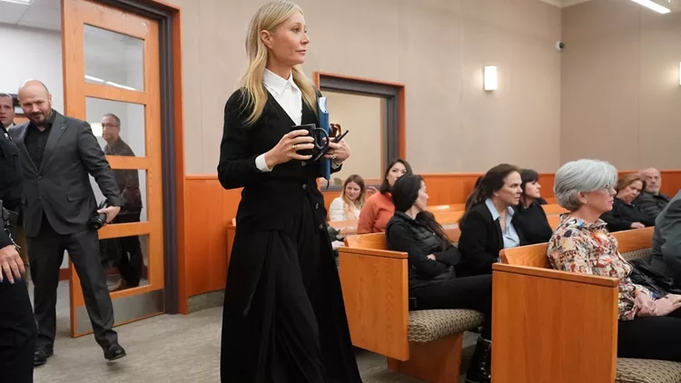 Τα looks της Gwyneth Paltrow από το δικαστήριο είναι το style inspo που χρειάζεσαι για τις καθημερινές σου εμφανίσεις