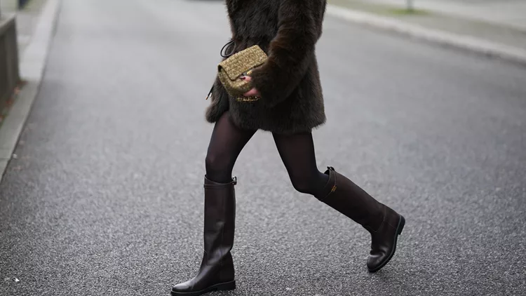 Αυτές οι μπότες από την Pull&Bear κοστίζουν 45.99 ευρώ και θα τις φορέσεις περισσότερο στις εμφανίσεις σου αυτή τη σεζόν