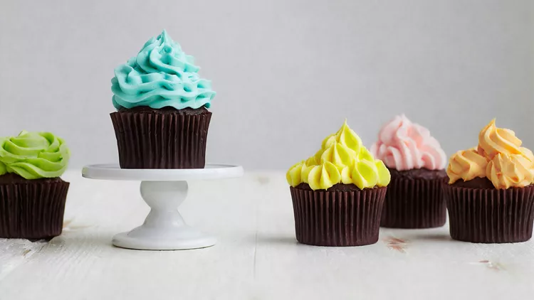 Cupcakes with different colored frosting