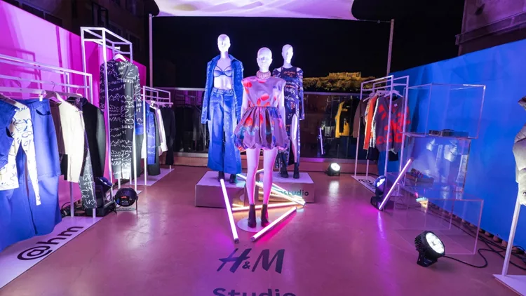 Η συλλογή H&M Studio Φθινόπωρο/Χειμώνας 2021 ξεχειλίζει χαρακτήρα και πάθος.