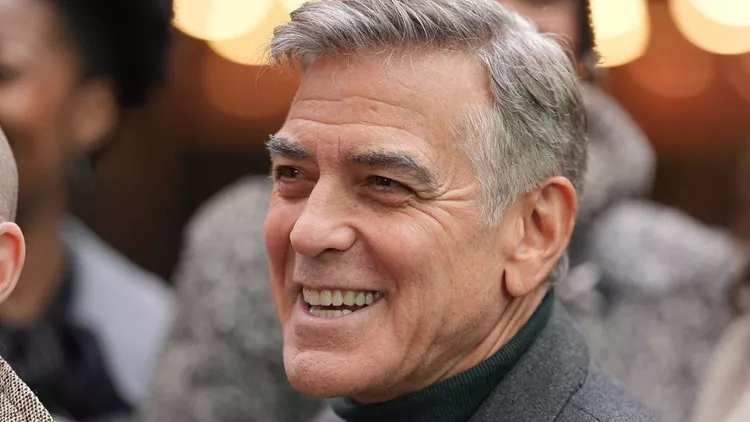 κλουνει