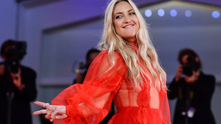 Φεστιβάλ Βενετίας | Τι φόρεσαν οι A-list celebrities στο κόκκινο χαλί