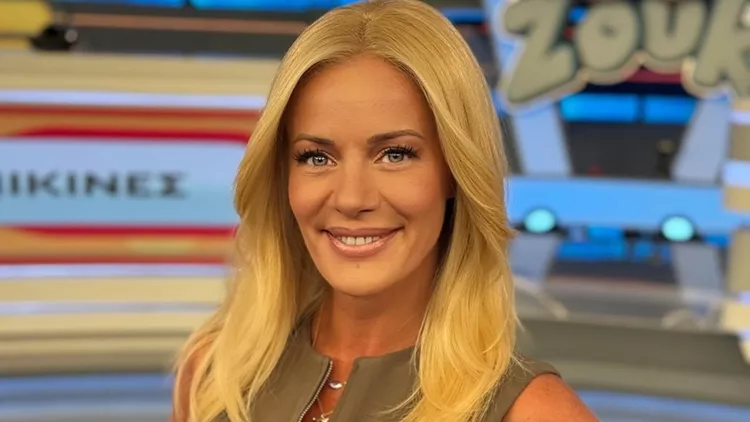 Ζέτα Μακρυπούλια κεντρική