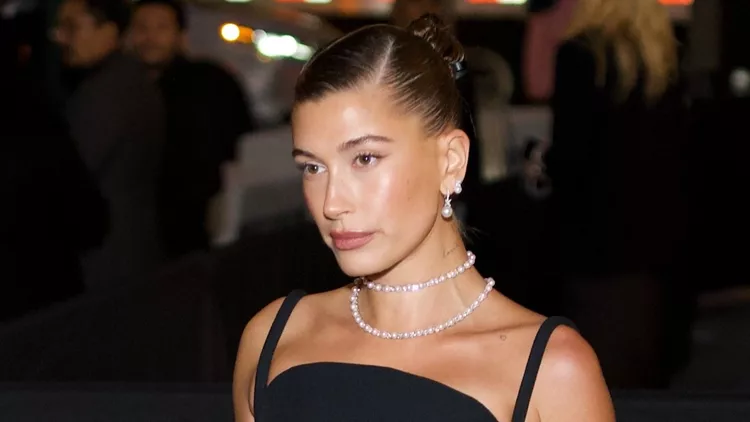 Hailey Bieber