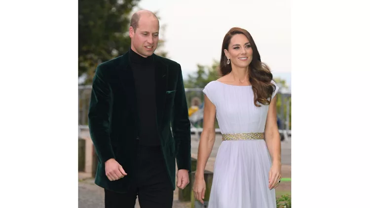 Kate Middleton | Η εμφάνιση στο κόκκινο χαλί με grecian chic look