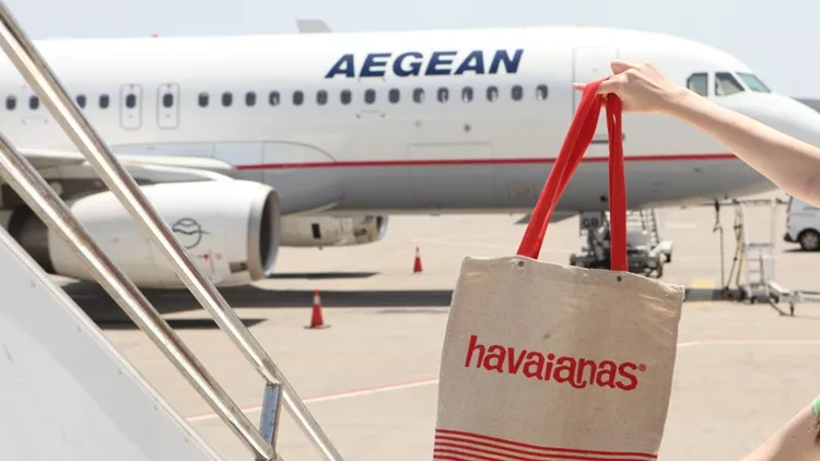 International Free Feet Day | Μεγάλη έκπληξη από την Havaianas για τους επιβάτες της AEGEAN