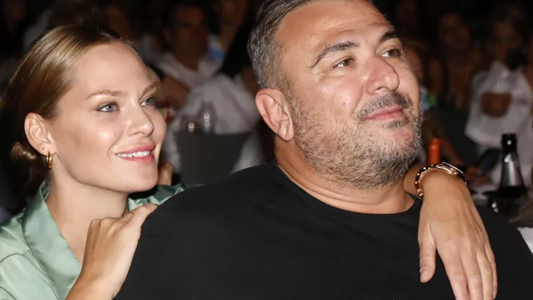 Υβόννη Μπόσνιακ Αντώνης Ρέμος