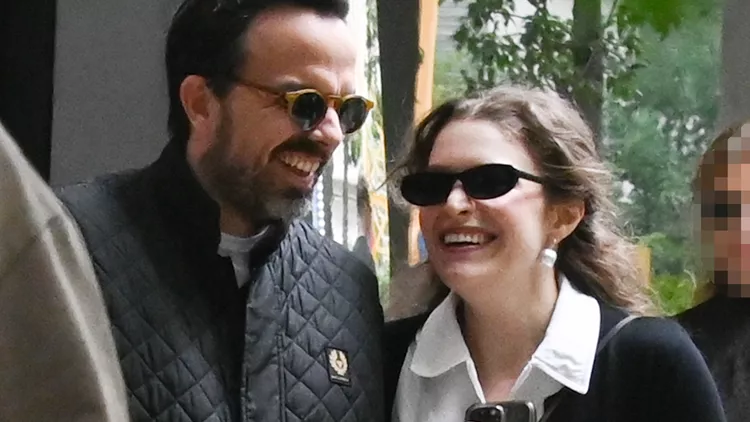 Η Καλλιόπη Χάσκα με τον σύντρορφό της στο Κολωνάκι