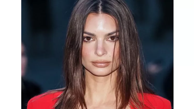 Emily Ratajkowski