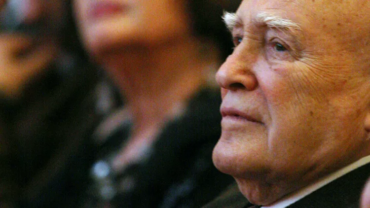 κάρολος παπούλιας