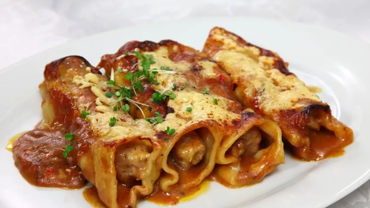 Συνταγή για κανελόνια με λουκάνικα