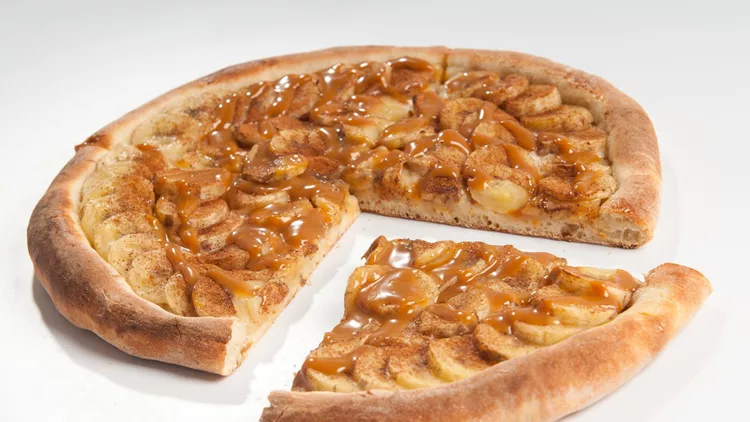 Pizza em fatias - Banana com doce de leite