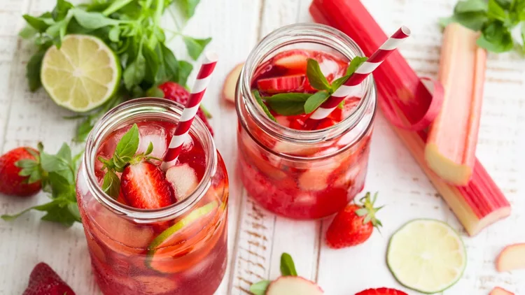 strawberry,lime and rhubarb lemonade