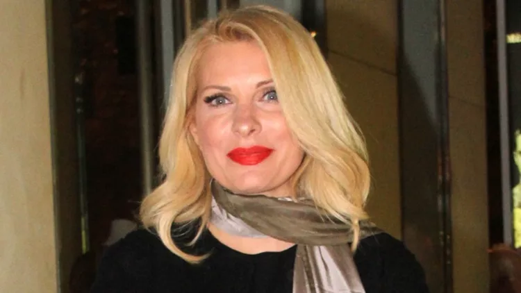 4964_ELENI_MENEGAKI_10122015