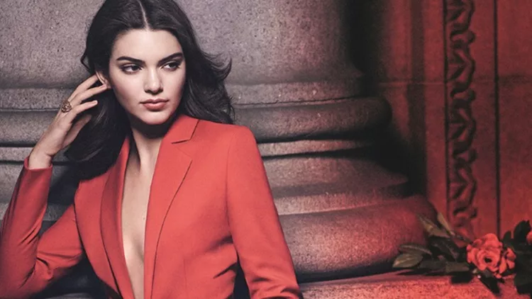 KJ_Modern Muse Le Rouge_Model Shot_Global_Expiry June 2016