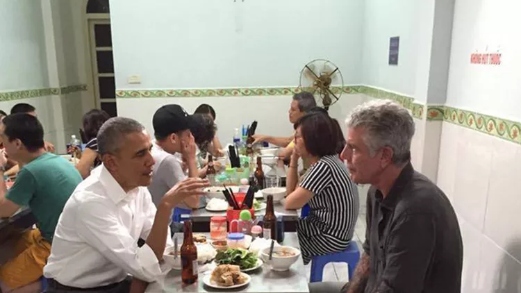 bourdain-obama (1)