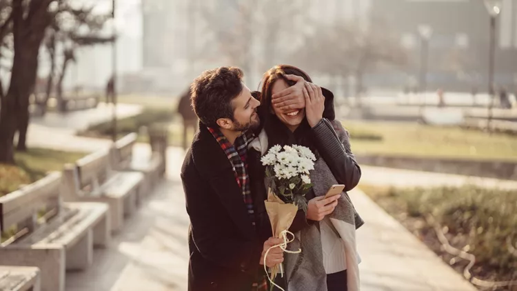 Couple dating on Valentine's day