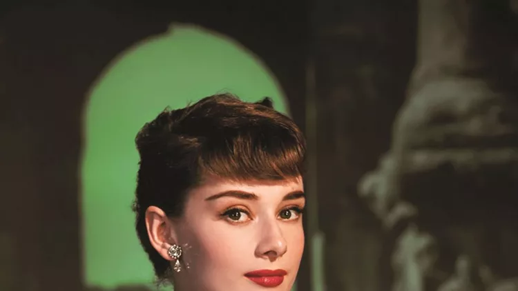 hbz-audrey-hepburn-50s-roman-holiday-1953-courtesy-of-the-authors-collection