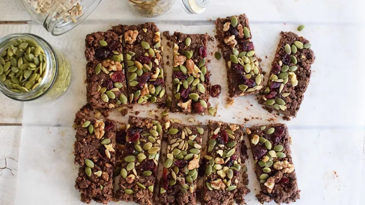 no-bake-double-chocolate-peanut-butter-granola-bars-recipe-cool-artisan-blog-food-blogger-awards-food-blog-gabriel-nikolaidis-1