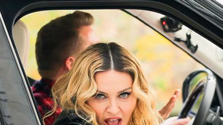 pay-exclusive-madonna-and-james-corden-are-spotted-doing-carpool-karaoke-while-they-where-driving-aroun