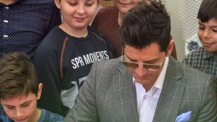 Σάκης Ρουβάς