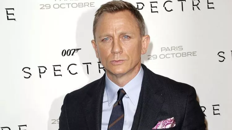 Daniel Craig