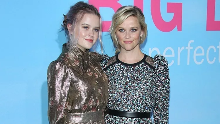 Reese Witherspoon, Ava Phillippe