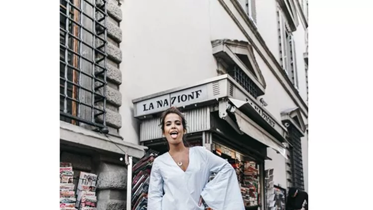 2b3208edb16f43a782d5ba9f3b6a1b9e