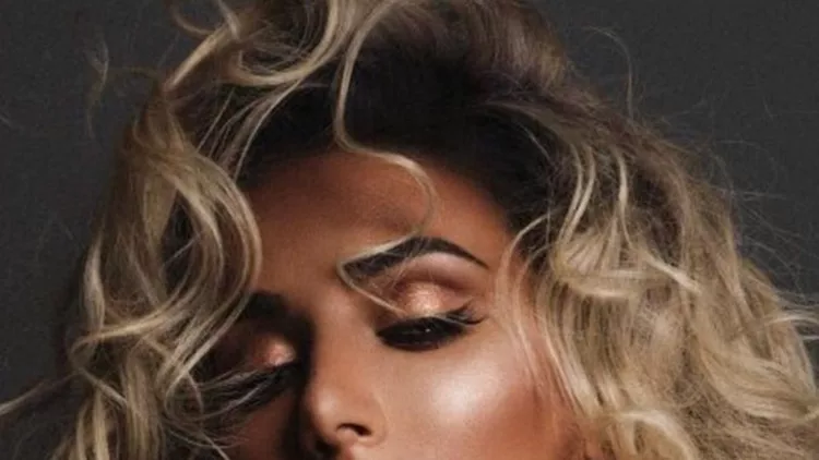 πού θα βρω Huda Beauty καλλυντικά