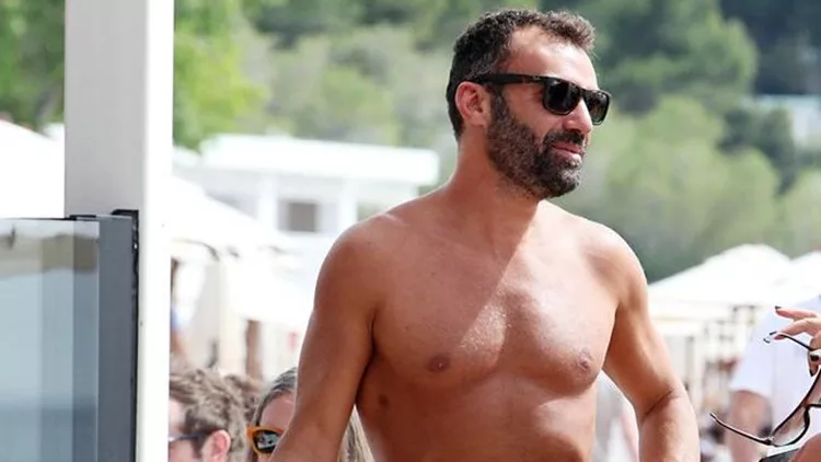 Λάμπρος Χούτος
