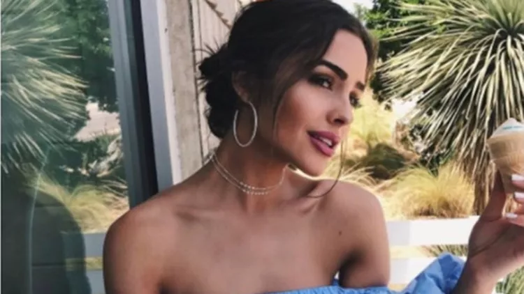 off-the-shoulder