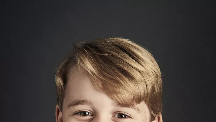 428D003300000578-4718542-This_new_image_was_released_to_celebrate_Prince_George_s_fourth_-a-42_1500671133553