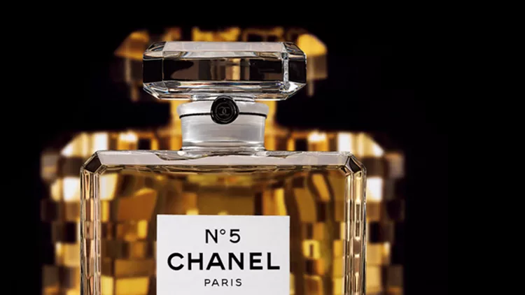 chanel-No5-bottle