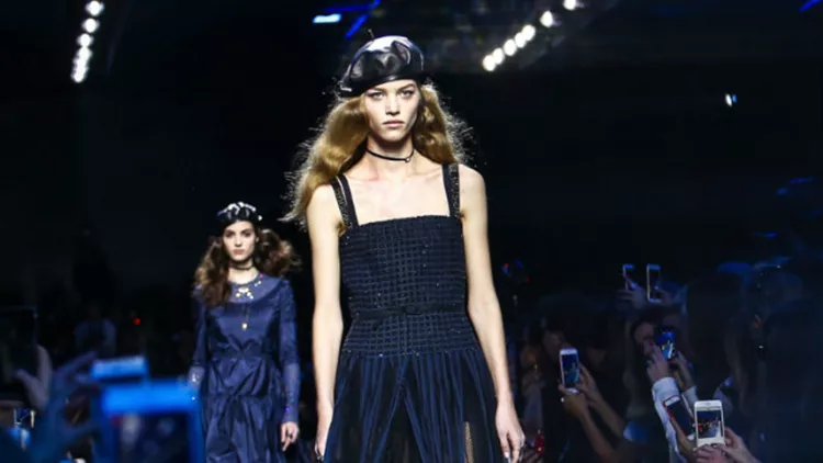 Οι μεγαλύτεροι οίκοι μόδας απαγορεύουν και επίσημα τα υπερβολικά αδύνατα μοντέλα