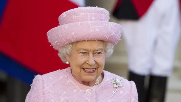 Queen Elisabeth II at the Elysee Palace in Paris