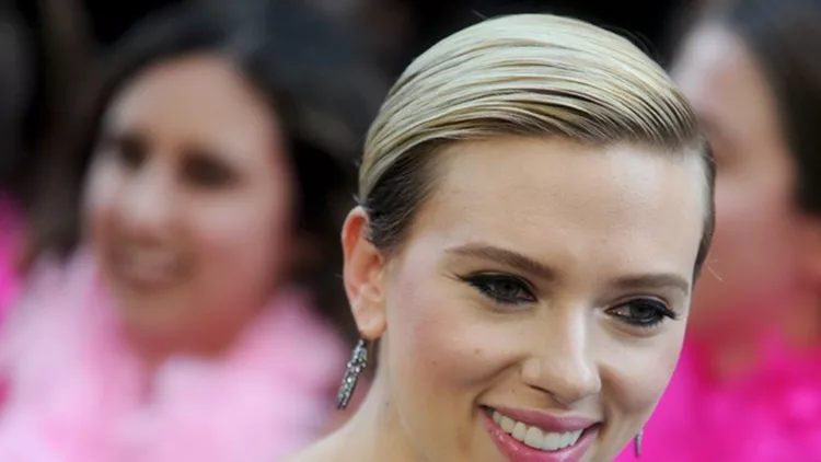 scarlett johannson