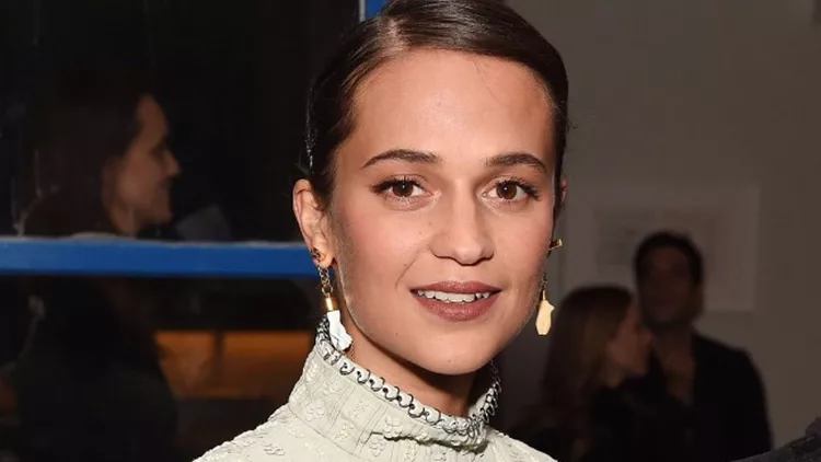 Alicia Vikander