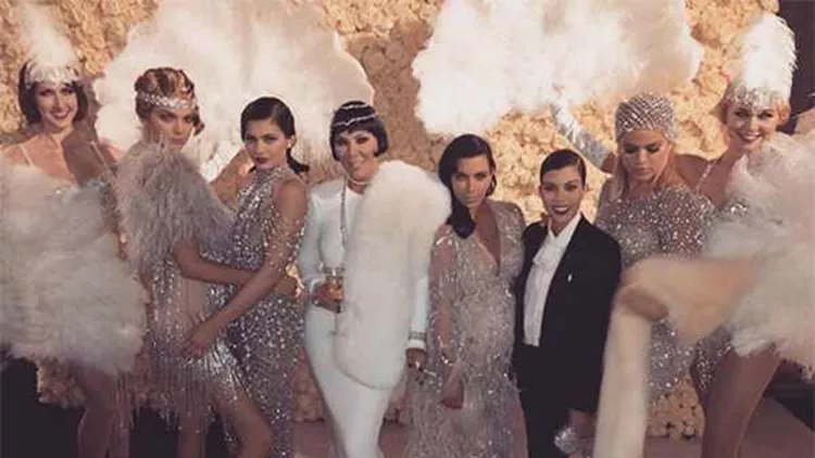 rs_600x423-151107144143-600-kris-jenner-birthday-60th-party-kardashians-jenners-2-110615