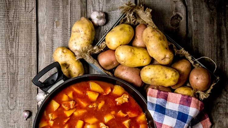 Τρεις εύκολες συνταγές σούπας με βάση την πατάτα